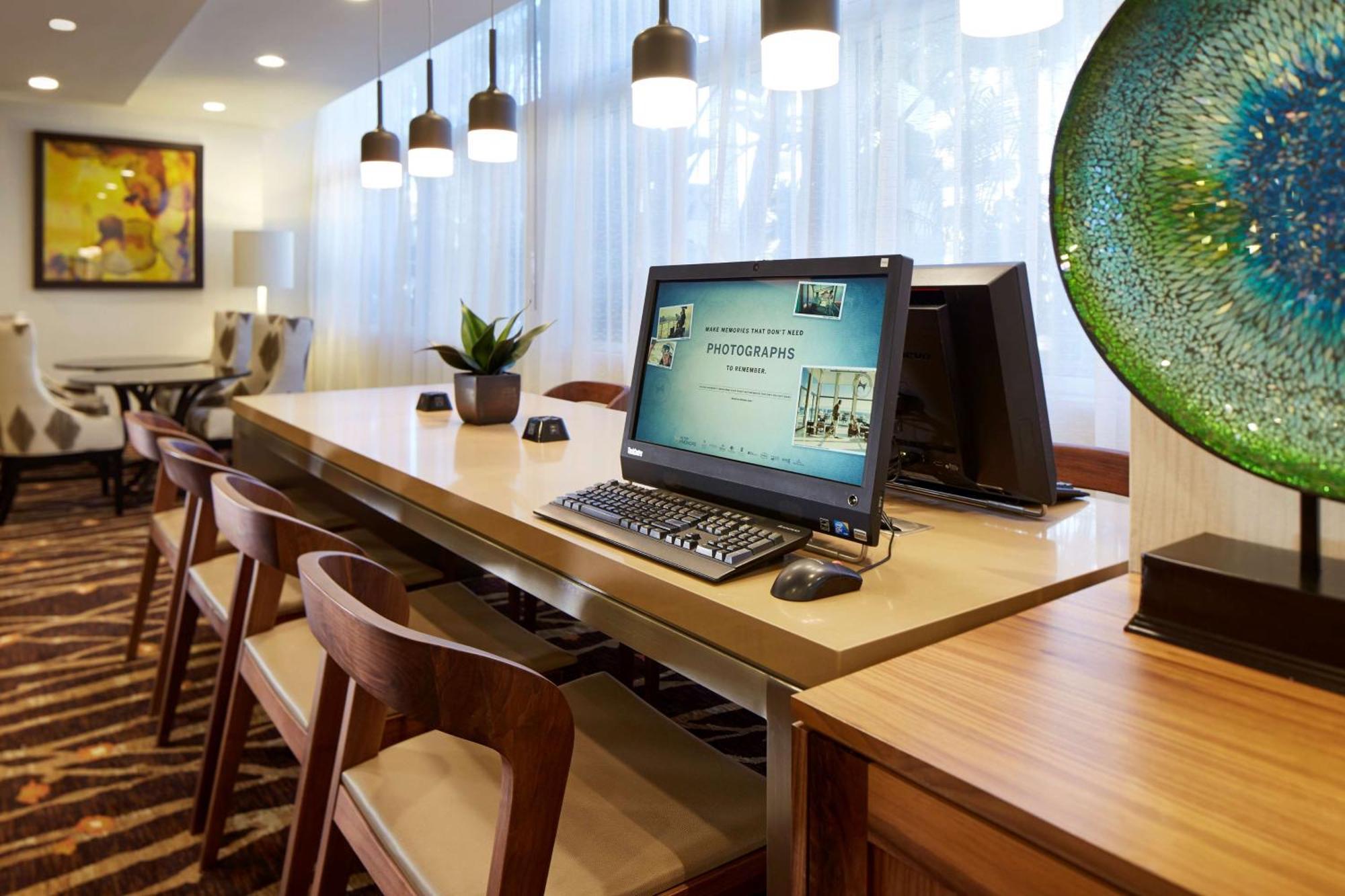 Doubletree By Hilton Lax - El Segundo Hotel Bagian luar foto