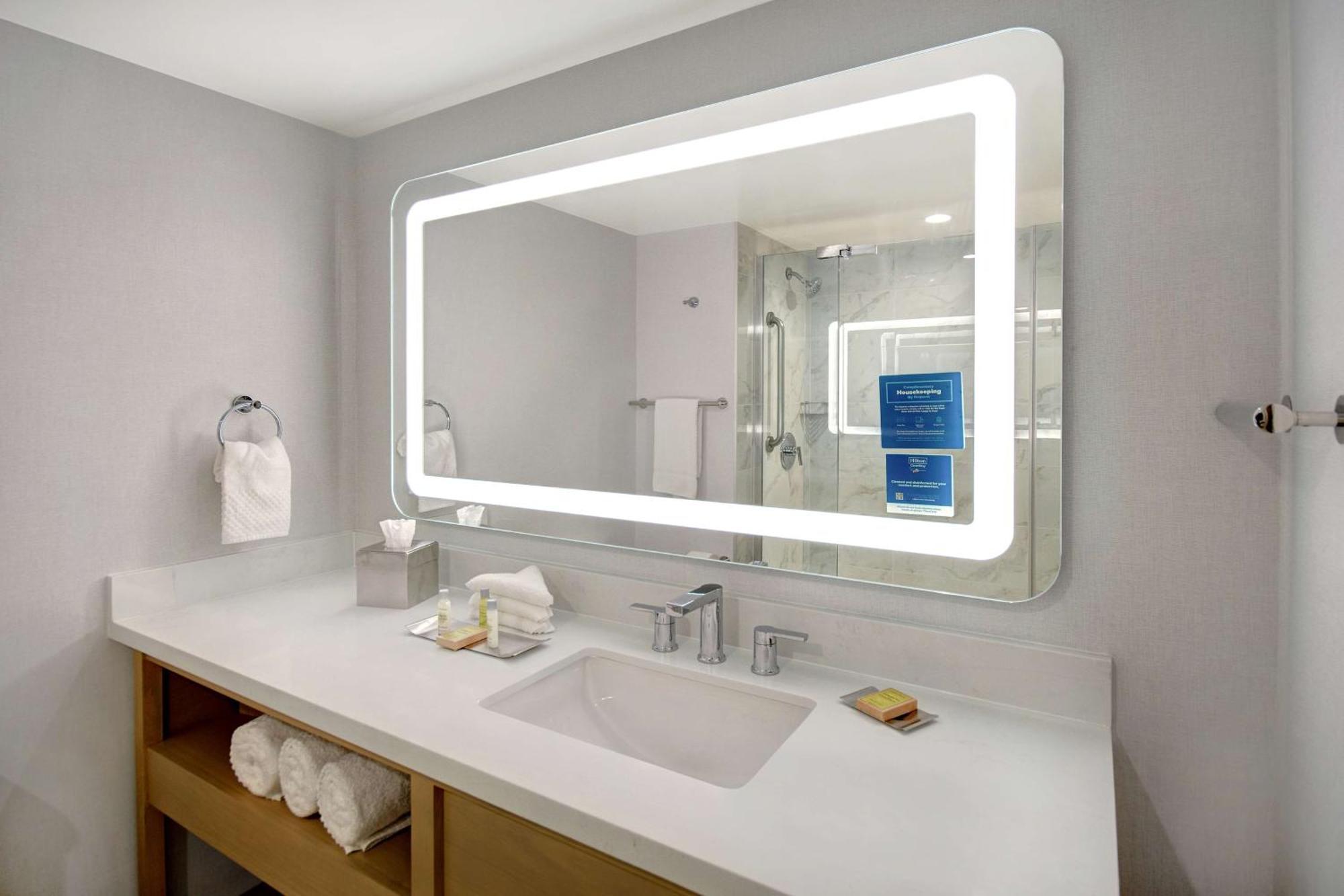 Doubletree By Hilton Lax - El Segundo Hotel Bagian luar foto